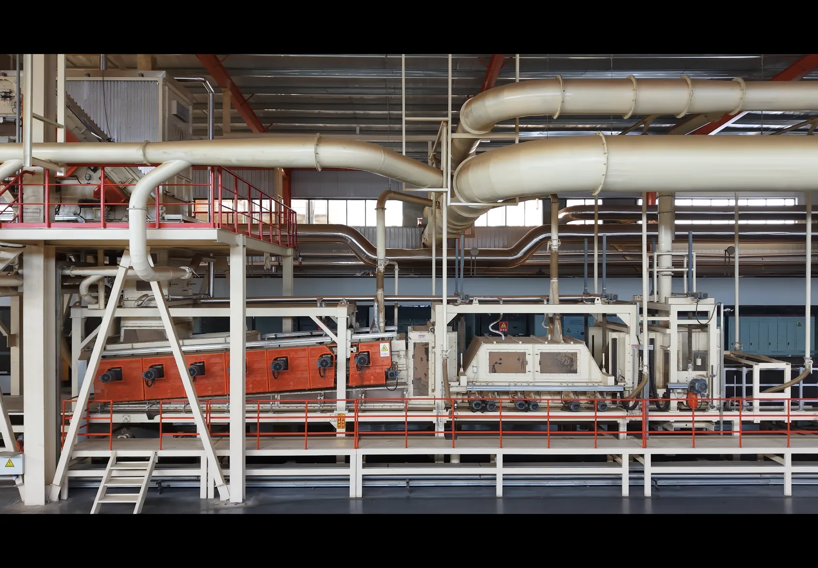 Thin MDF board production line inside the Xinyao Wood factory